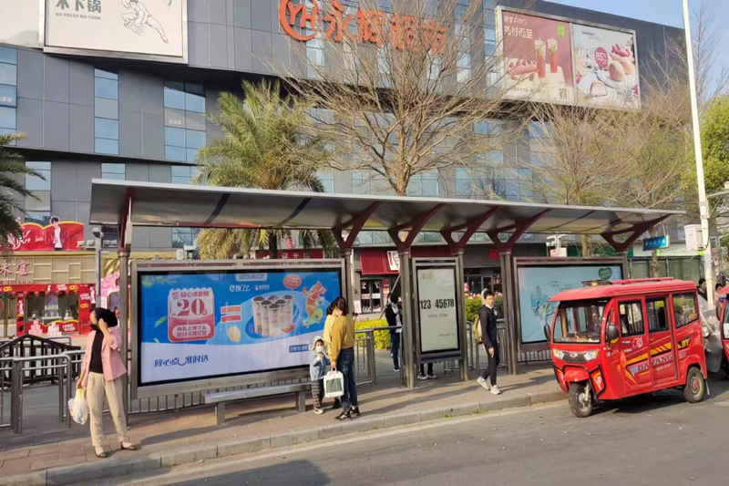 浅谈厦门公交站牌的广告形式，厦门公交候车亭广告形式主要有那几种？